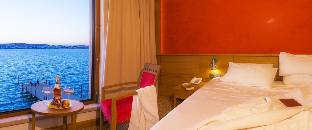 Bacacan Otel Ayvalik Bagian luar foto