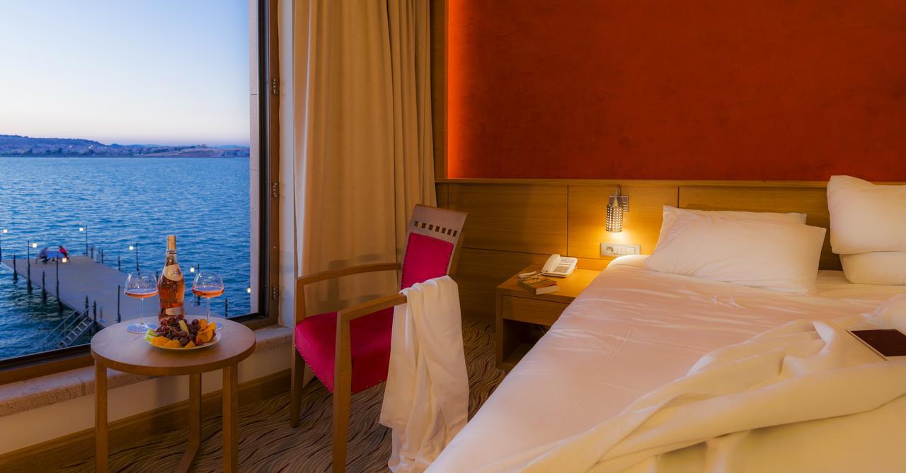 Bacacan Otel Ayvalik Bagian luar foto